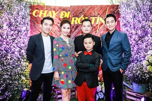 "Chạy đi rồi tính" chính thức ra trailer và poster 