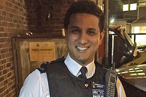 Cảnh sát liều mình cứu cô gái nhảy cầu tự tử