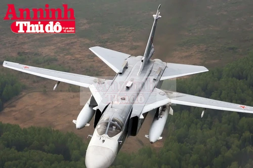 Infographic: Kho vũ khí của cường kích Su-24