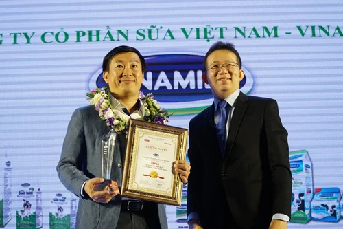 Vinamilk tiếp tục được vinh danh Top 10 thương hiệu "Tin và Dùng"