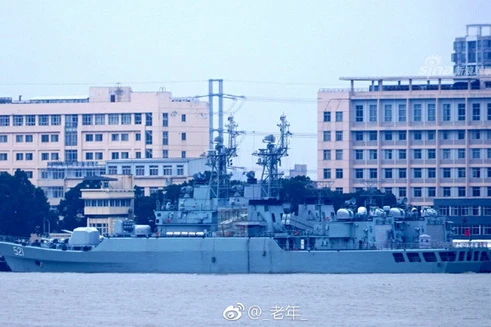 [ẢNH] Trung Quốc bán chiến hạm "sắt vụn" cho đồng minh với giá trên trời