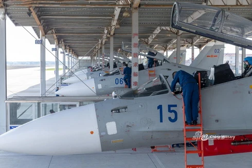 [ẢNH] Sau Su-30MKK, Trung Quốc chuẩn bị loại Su-30MK2 khỏi đơn vị chủ lực?