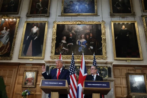 Tổng thống Mỹ Donald Trump kết thúc chuyến thăm cấp nhà nước tới Anh