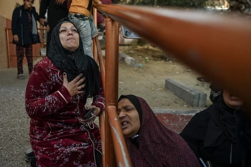 Hàng trăm người thương vong do giao tranh ở Dải Gaza