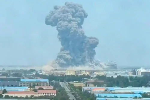 Nổ lớn rung chuyển nhà máy hóa chất ở Trung Quốc, ít nhất 5 người thiệt mạng