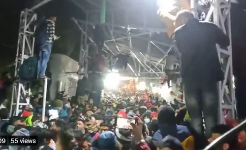 Giẫm đạp kinh hoàng tại Ấn Độ, ít nhất 12 người chết