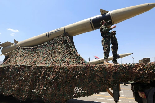 Lần đầu tiên tên lửa Houthi bắn trúng lãnh thổ Israel