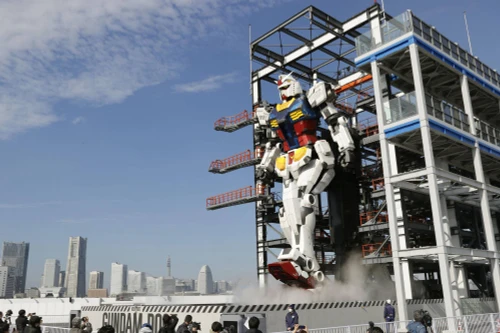 Nhật Bản tháo dỡ tượng nhân vật hoạt hình khổng lồ biết cử động
