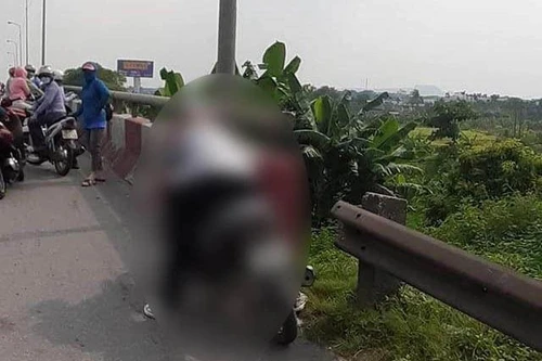 [Tin nhanh sáng 28-9-2022] Người đàn ông tử vong trong tư thế ngồi trên xe máy