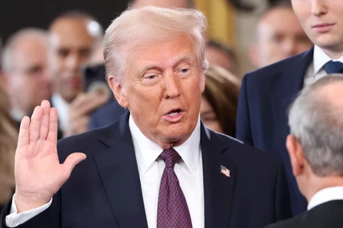 Ông Donald Trump tuyên thệ nhậm chức Tổng thống thứ 47 của Mỹ