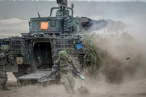 Công bố ‘Sách trắng’ đầu tiên về quốc phòng châu Âu