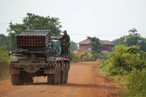 Nhật Bản khuyến cáo công dân hủy chuyến đi đến khu vực biên giới Thái Lan và Campuchia