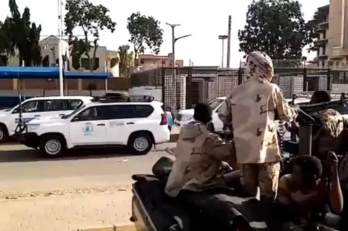 Các nước gấp rút sơ tán công dân khỏi 'chảo lửa' xung đột Sudan 