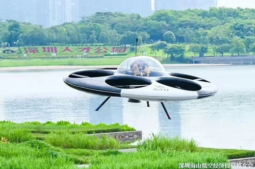 Đĩa bay có người lái thực hiện chuyến bay đầu tiên ở Thâm Quyến