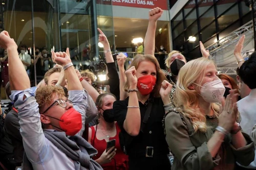 Đảng của Thủ tướng Đức Angela Merkel thất bại trong cuộc tổng tuyển cử