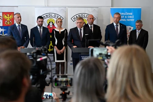 Tình trạng sức khỏe của Thủ tướng Slovakia sau khi bị trúng đạn