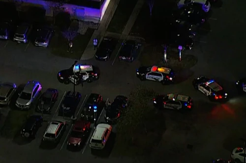 Xả súng tại Mỹ, ít nhất 10 người bị thương