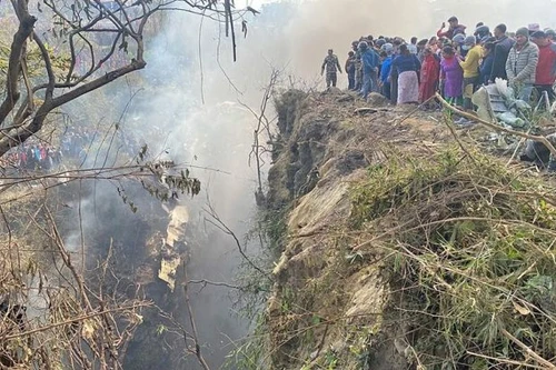 Rơi máy bay ATR-72 chở 72 người ở Nepal