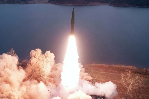 Hàn Quốc: Triều Tiên vừa phóng tên lửa đạn đạo