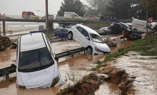 Cảnh lũ quét kinh hoàng ở Tây Ban Nha khiến ít nhất 95 người thiệt mạng