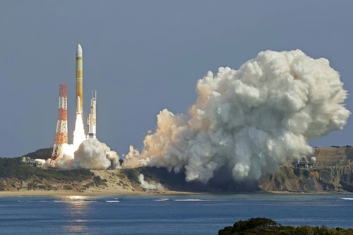 Cận cảnh vụ phóng tên lửa đẩy H3 bị thất bại của Nhật Bản 