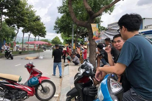 [Tin nhanh sáng 14-11-2022] Mô tô phân khối lớn đâm chết người qua đường 