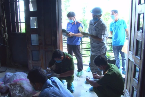 [Tin nhanh sáng 15-12-2020] Truy tìm đối tượng chém 3 người bị thương, đốt chết 1 người