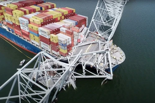 Mỹ phê duyệt khẩn cấp 60 triệu USD ứng phó vụ sập cầu ở Baltimore