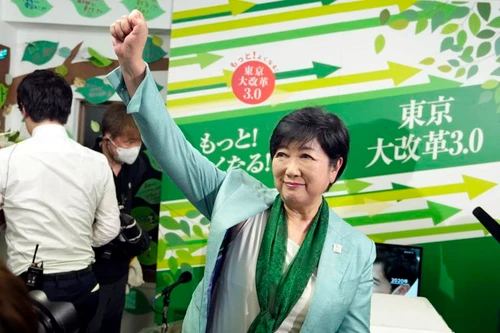 Bà Yuriko Koike đánh bại 55 đối thủ, tái đắc cử Thống đốc Tokyo nhiệm kỳ 3