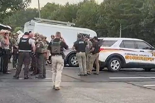 Nổ súng tại Mỹ, nhiều cảnh sát bị trúng đạn