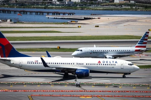 Bình luận về vụ ám sát Charlie Kirk, nhiều nhân viên hàng không Mỹ bị mất việc 