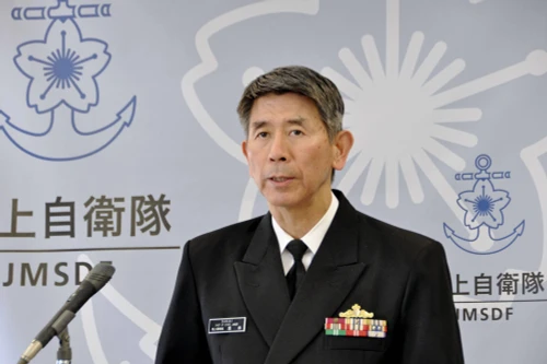 Xử lý sai thông tin mật, Đô đốc Nhật Bản bày tỏ ý định từ chức
