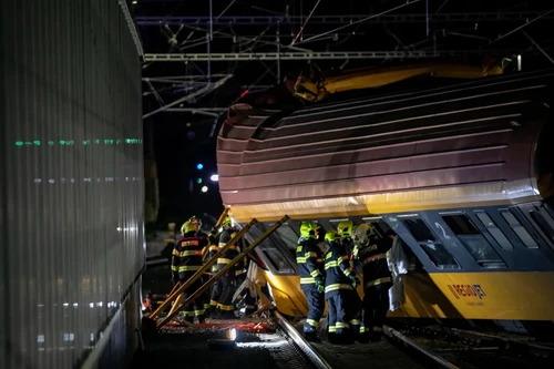 Cộng hòa Czech: Tàu hoả chở khách va chạm với tàu hàng, ít nhất 4 người thiệt mạng