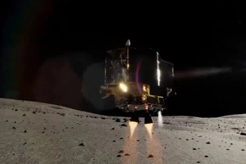 Tàu thăm dò Nhật Bản đáp thành công xuống Mặt trăng
