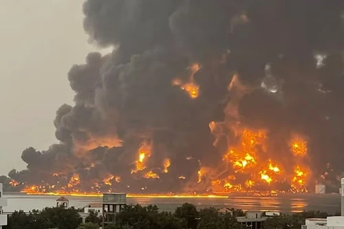 Israel không kích cảng Hodeidah ở Yemen để trả đũa Houthi