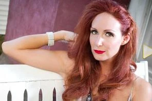 Nữ diễn viên Mỹ gửi thư có chất độc cho Tổng thống Obama