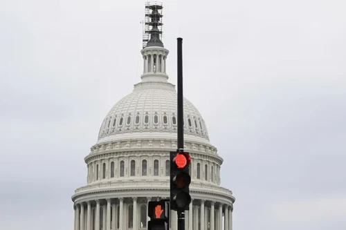 Thượng viện Mỹ thông qua dự luật ngăn chính phủ đóng cửa