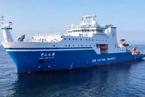 Việt Nam phản đối tàu Trung Quốc thăm dò ở Hoàng Sa