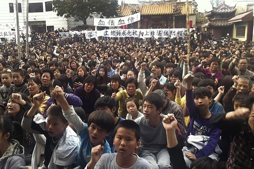 Trung Quốc: Tòa nhà Thành ủy bị tấn công, nhiều quan chức bị thương