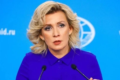 Xe chở các nhà ngoại giao Nga bị tấn công