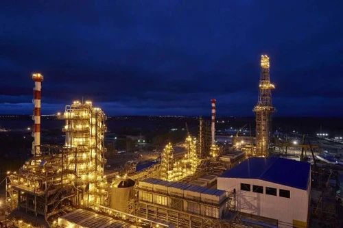 UAV Ukraine tấn công mục tiêu cách xa hơn 2.000km trong lãnh thổ Nga