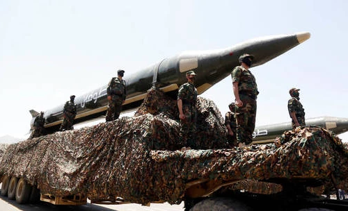 Houthi phóng tên lửa đạn đạo siêu thanh vào Israel