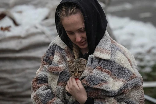 Người dân Ukraine chật vật tìm cách sinh tồn trong thời chiến