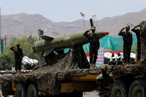 Houthi tập kích tên lửa và UAV vào tàu chở dầu ở Biển Đỏ