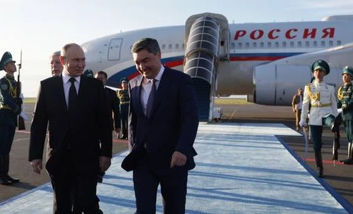 Tổng thống Nga Putin đến Kazakhstan dự hội nghị thượng đỉnh SCO