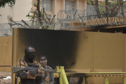 Pháp chỉ trích chính quyền quân sự Burkina Faso