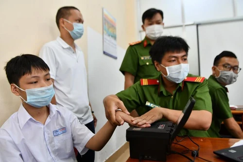 Chạy nước rút cấp, trả CCCD gắn chip cho người dân 