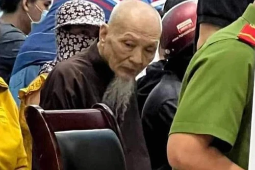 [Tin nhanh sáng 10-6-2022] Đang bị khởi tố, bị can Lê Tùng Vân rời khỏi nơi cư trú lên TP.HCM