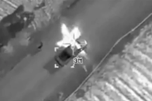 Xem tên lửa tuyệt mật của Mỹ tiêu diệt gọn mục tiêu khủng bố tại Syria