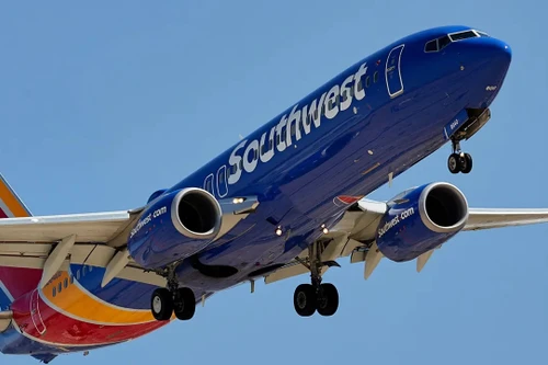 Máy bay chở 141 người gặp sự cố tại Mỹ